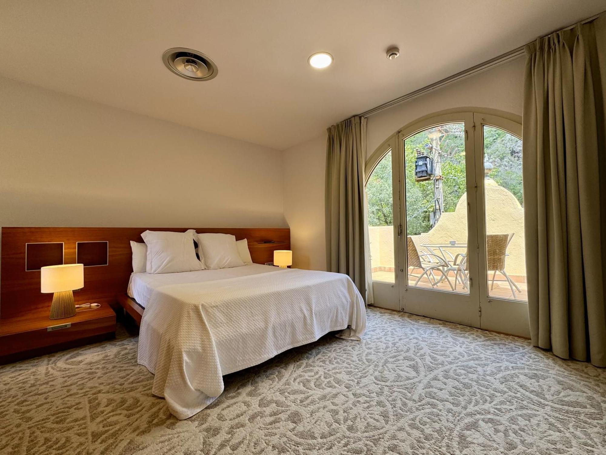 La - Adults Only Hotel 3*